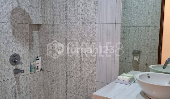Dijual Rumah Bagus Furnished di Cigadung, Bandung 2