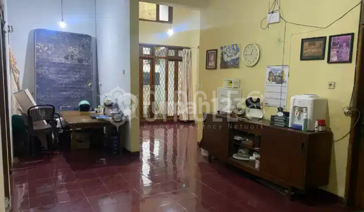 For Sale Comfortable House in Gegerkalong Bandung