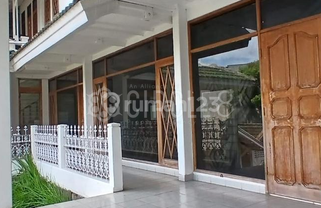 Rumah Bagus Unfurnished Hegarmanah, Bandung