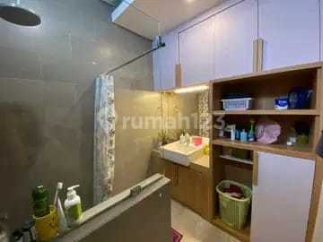 For Sale Luxurious Comfortable Semi-Furnished House in Sukajadi Bandung 2