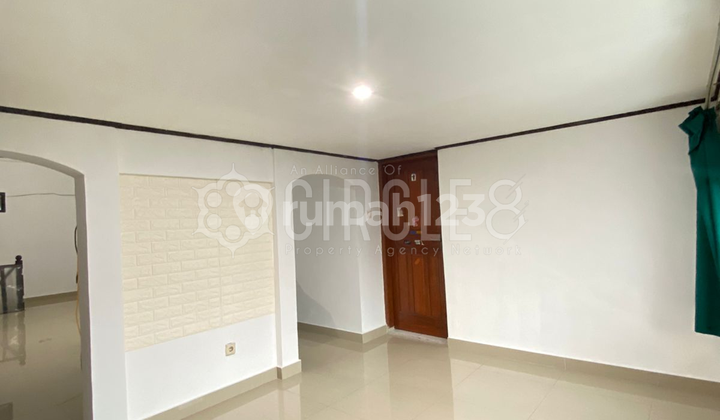 Dijual Rumah 3 Lantai Super Nyaman di Lembang 2