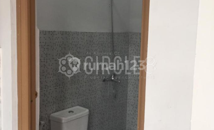 Nice House Unfurnished SHM Cipaku, Bandung