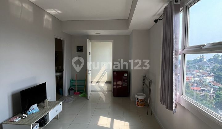 Semi-Furnished Apartment at Parahyangan Residence Ciumbuleuit