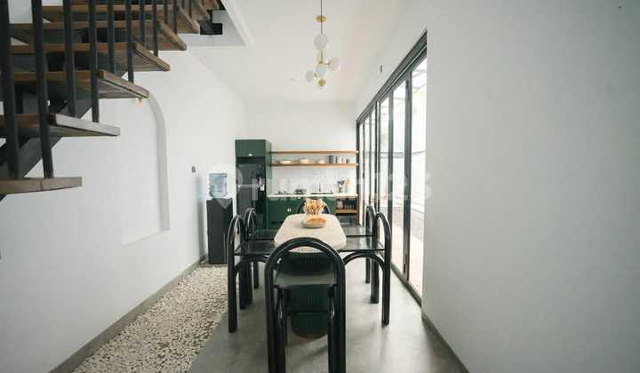 Dijual Rumah Full Furnish Nyaman Seperti Villa di Lembang 2