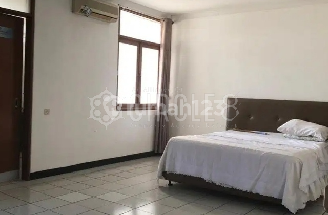 Disewakan Rumah Bagus Semi Furnished SHM di Cipedes, Bandung 2