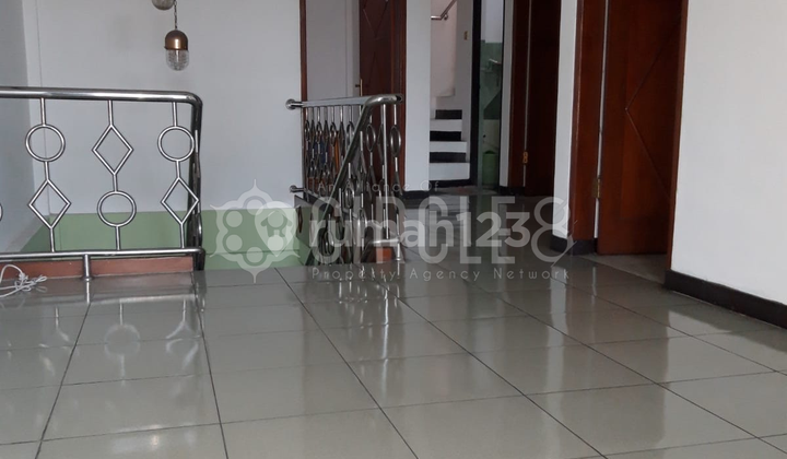 Rumah Bagus Unfurnished SHM di Gunung Batu, Bandung 2