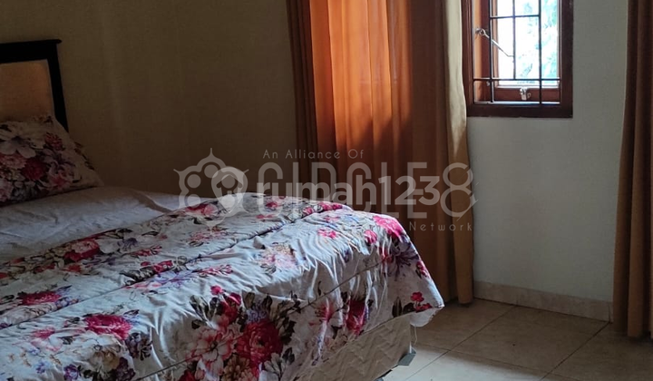 Disewakan Rumah Luas Unfurnished Pasteur, Bandung 1