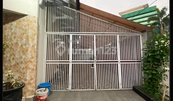 For Sale House Location Pasteur Central Bandung City 2