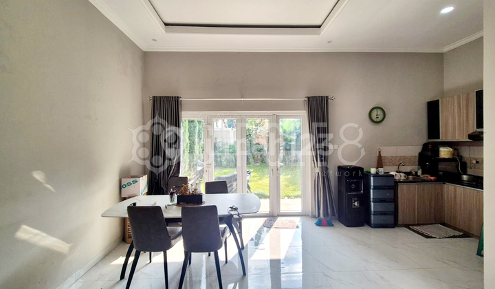 Rumah Luas Furnished di Geger Kalong Permai, Bandung