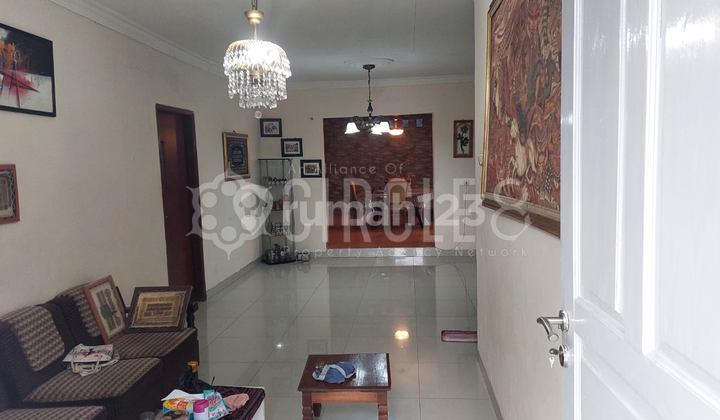 Rumah 2 Lantai di Sayap Gunung Batu Bandung