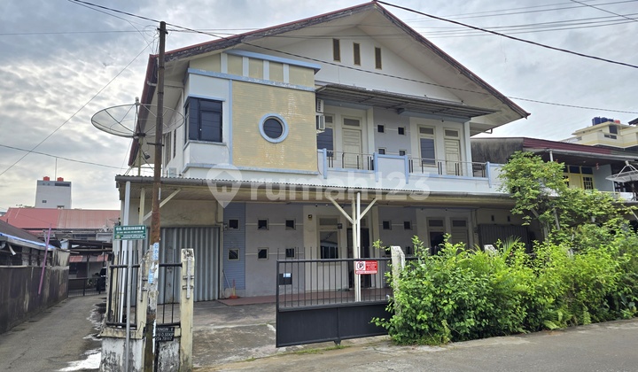 New Premium Elite Boarding House Free Wifi Free Parking & Washing Machine New Premium Elite Boarding House Free Wifi Free Parking & Washing Machine