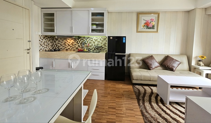 3BR Trivium Terrace at Lippo Cikarang Corner Quiet Lake View