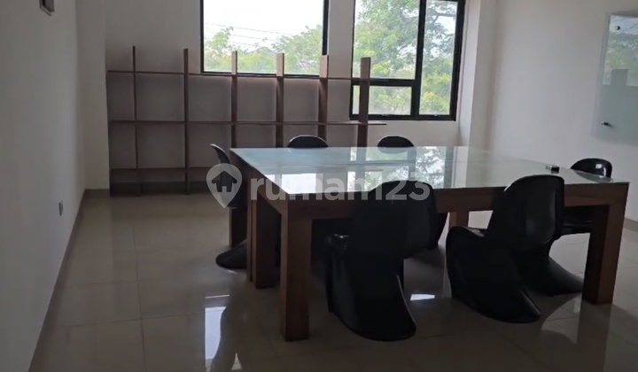 Disewa Ruko Terenovasi di Lippo Cikarang, Ruko Podium 2 Lantai 