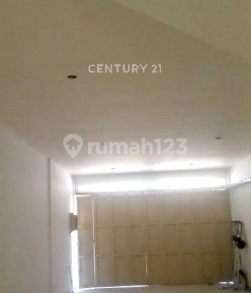 Shop House 3.5 Land Titles. Ready to Occupy on Ahmad Yani St, Bandung City, Jakarta. 2