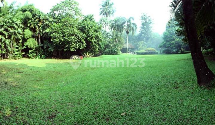 For sale, fast sale of land in a strategic location in Tanjung Barat, by the roadside. For sale, fast sale of land in a strategic location in Tanjung Barat, by the roadside.