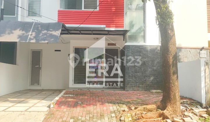 Minimalist House, Ready to Occupy, Strategic Location, Safe and Comfortable.