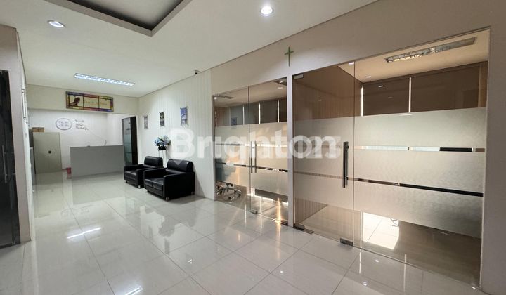 DIJUAL 3 Ruko Gandeng 3 Lantai Dekat Sekali Dengan Jalan Raya Serpong