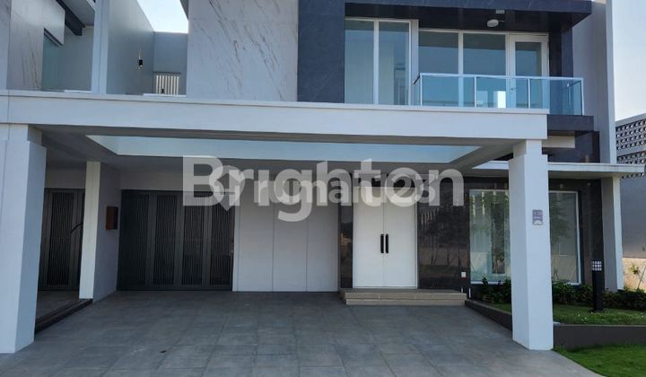 Rumah Mewah Tipe L12 dengan Langit-Langit Ganda Rumah Mewah Tipe L12 dengan Langit-Langit Ganda