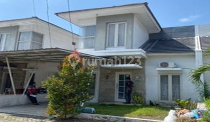 Nice and Affordable House Near City Center and Krian Terminal