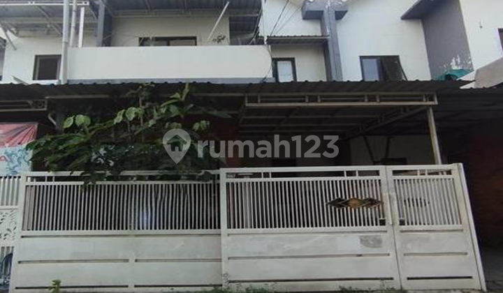 Affordable and Nice House Near School in Gresik (200) Affordable and Nice House Near School in Gresik (200)