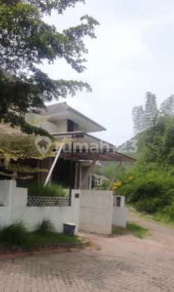 Nice Affordable House Near Toll Access in Malang 2