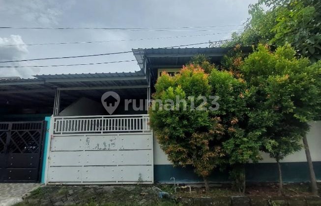 Nice Cheap House Near Unesa, Pakuwon Mall, and Mitra Keluarga Hospital 2