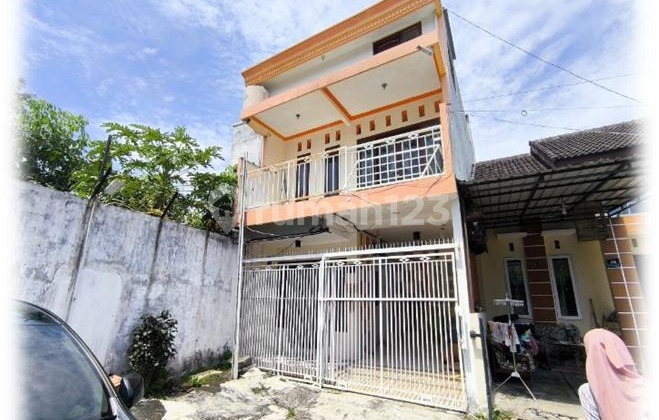 Nice Cheap House Near Access to Batu City in Malang 2