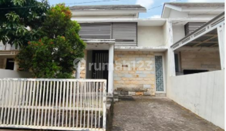 Affordable and Good Houses in Gresik Near Schools (200)