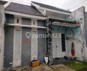 FOR SALE: Nice and Affordable House in Gresik - Banjar Sari (200) FOR SALE: Nice and Affordable House in Gresik - Banjar Sari (200)