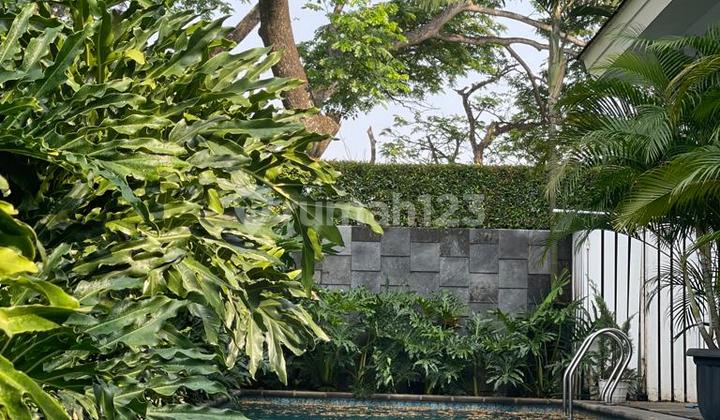 Dijual Rumah Sultan Taman Golf Lippo Karwaci Tangerang 