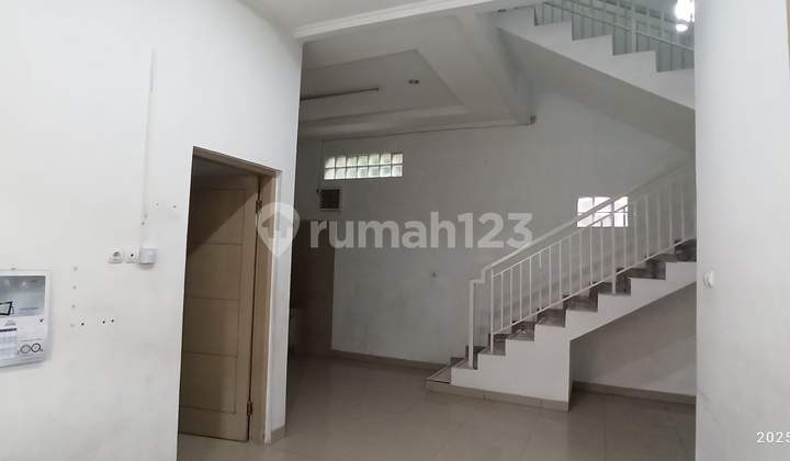 For Rent Ready-to-Occupy Minimalist House – Tki 1 Bandung