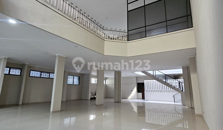 Dijual / Disewakan – Ruang Usaha / Ruko / Gedung Minimalislokasi Strategis – Sayap Tegalega, Bandungcocok Untuk Resto, Café, Kantor, Showroom, Atau Toko. Dijual / Disewakan – Ruang Usaha / Ruko / Gedung Minimalislokasi Strategis – Sayap Tegalega, Bandungcocok Untuk Resto, Café, Kantor, Showroom, Atau Toko.