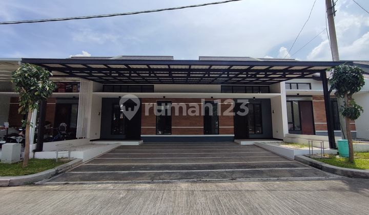 For Rent – Large House In Tki V Sherwood, Bandung 2