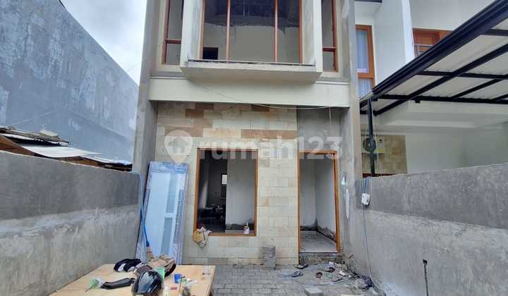 Rumah Cantik 2 Lantai Dekat Akses Tol Benoa Lokasi Strategis 11