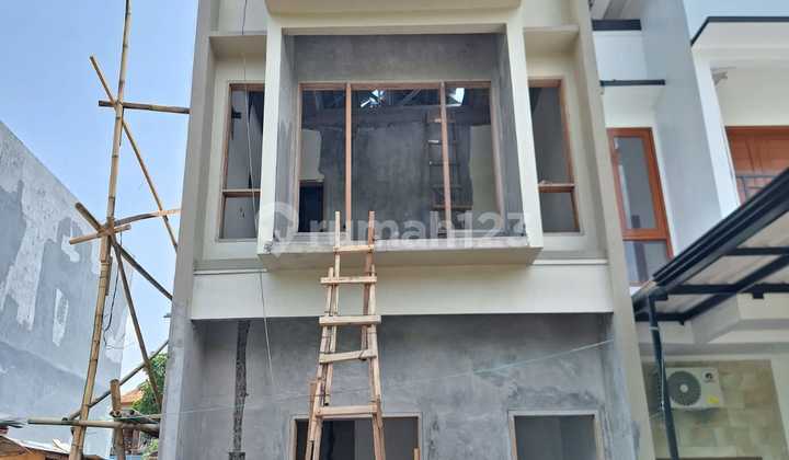 Rumah Cantik 2 Lantai Dekat Akses Tol Benoa Lokasi Strategis 5