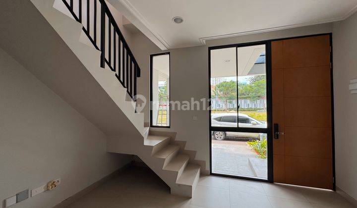 Sewa Rumah Minimalis di Cilandak: Dekat MRT, Ada Kolam Renang! 2