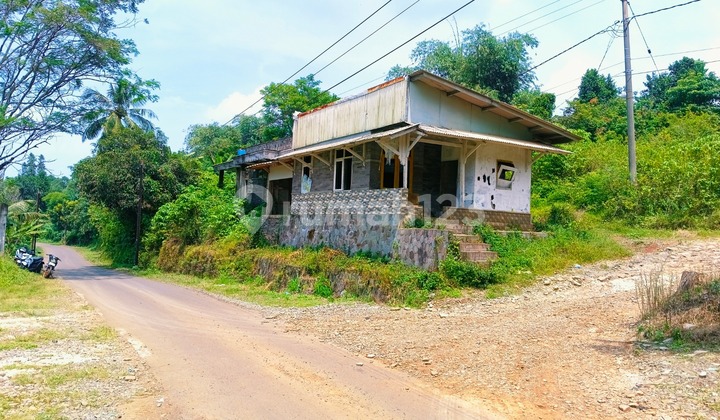 Dijual Tanah dan Bangunan Pinggir Jalan di Kiarapedes Purwakarta Dijual Tanah dan Bangunan Pinggir Jalan di Kiarapedes Purwakarta