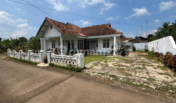 Dijual Rumah Halaman Luas Akses Mobil di Perkampungan Bojong Purwakarta