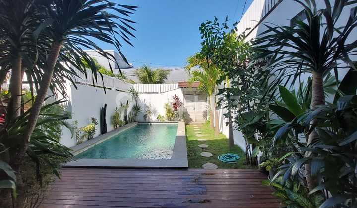 For Rent 3 Bedroom Villa in Umalas Banjar Semer.