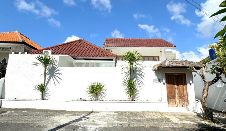 Dijual Rumah Villa Design Modern. Mewah Dan Dekat Akses Ke Bandara Dijual Rumah Villa Design Modern. Mewah Dan Dekat Akses Ke Bandara