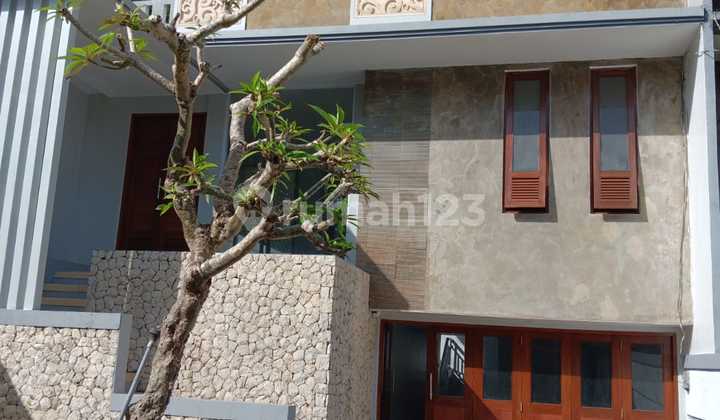 Jual Rumah Minimalis Modern Lantai 2 Jimbaran Taman Giri Area Perumahan 1