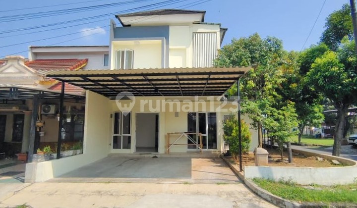 TERMURAH! Metland Menteng Cakung Rumah Hook Luas 2 Lantai Baru Renov Rapih  Cakung, Cakung, Jakarta Timur