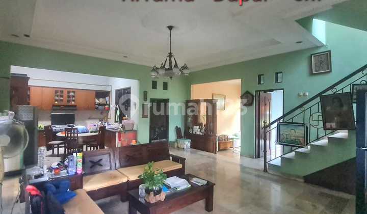Harga Dibawah NJOP, Rumah Hook 2Lt Luas 314M², Asri, Nyaman di Taman Modern, Cakung