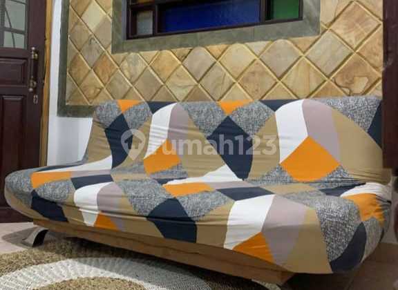Dikontrakkan Rumah Bagus Dan Cantik Fully Furnish Dekat Ke Chis 2
