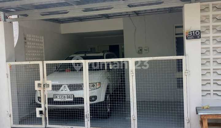 Dilapidated Well-Maintained Denbar House Dilapidated Well-Maintained Denbar House