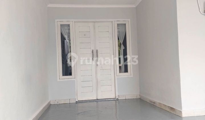 Dikonyrakkan Rumah Terawat Denbar 2