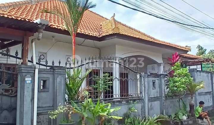 Dijual Rumah Luas Denbar