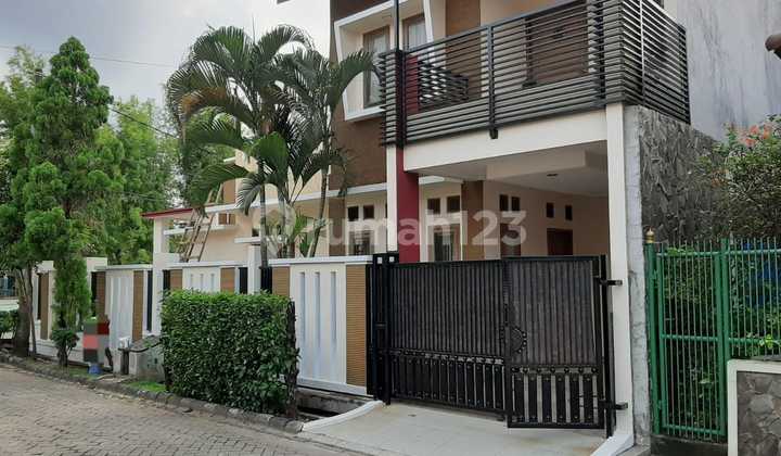 [ For Sale ] Turun Harga!!! Rumah Hoek Griya Bintara Indah Luas 180 Selangkah ke Stasiun Cakung KPR Dibantu Tuntasbintara, Bekasi