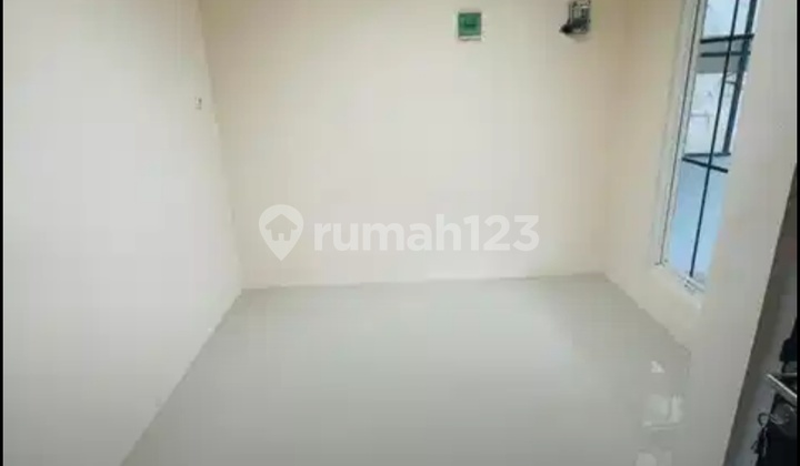 Disewakan Rumah Siap Huni di Kencana Loka Bsd St Rawabuntu 2