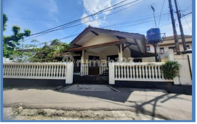 Dijual Rumah 2 Lantai Bonus Kontrakan Dan Lahan Parkir Di Pasar Rebo Jakarta Timur